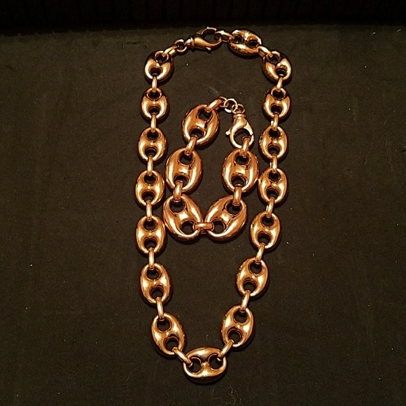 Jewelry - Picture 6 of 8